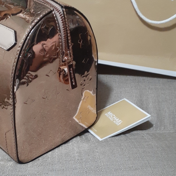 Brand new, new addition Michael Kors purse - Picture 6 of 8